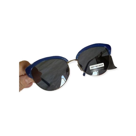 Geoffrey Beene Unisex Blue Frame Sunglasses - Picture 1 of 5